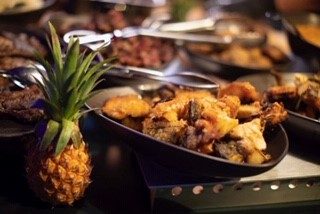 buffet africain - afrikaans buffet traiteur aromate - huwelijk mariage feestzaal salle de mariage